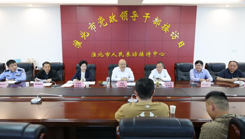 汪华东在开门接访时强调 设身处地为群众着想 真心实意为百姓解难