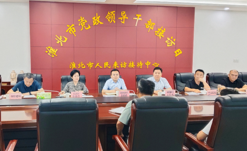 市政府副市长张政政在市群众来访接待中心开门接访